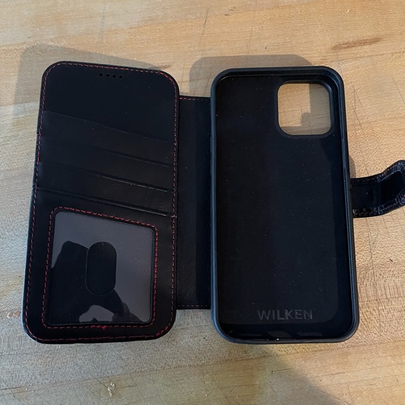 Black Leather Cellphone case with wallet. - Picture 2 of 3